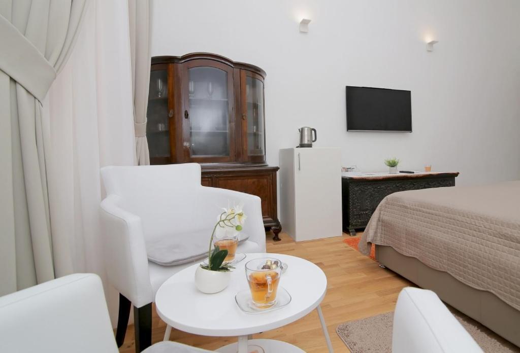 Room In Dubrovnik With Air Conditioning, Wifi Washing Machine 4246-3 Exterior photo